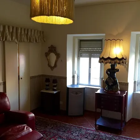 Queen Ii Apartment *